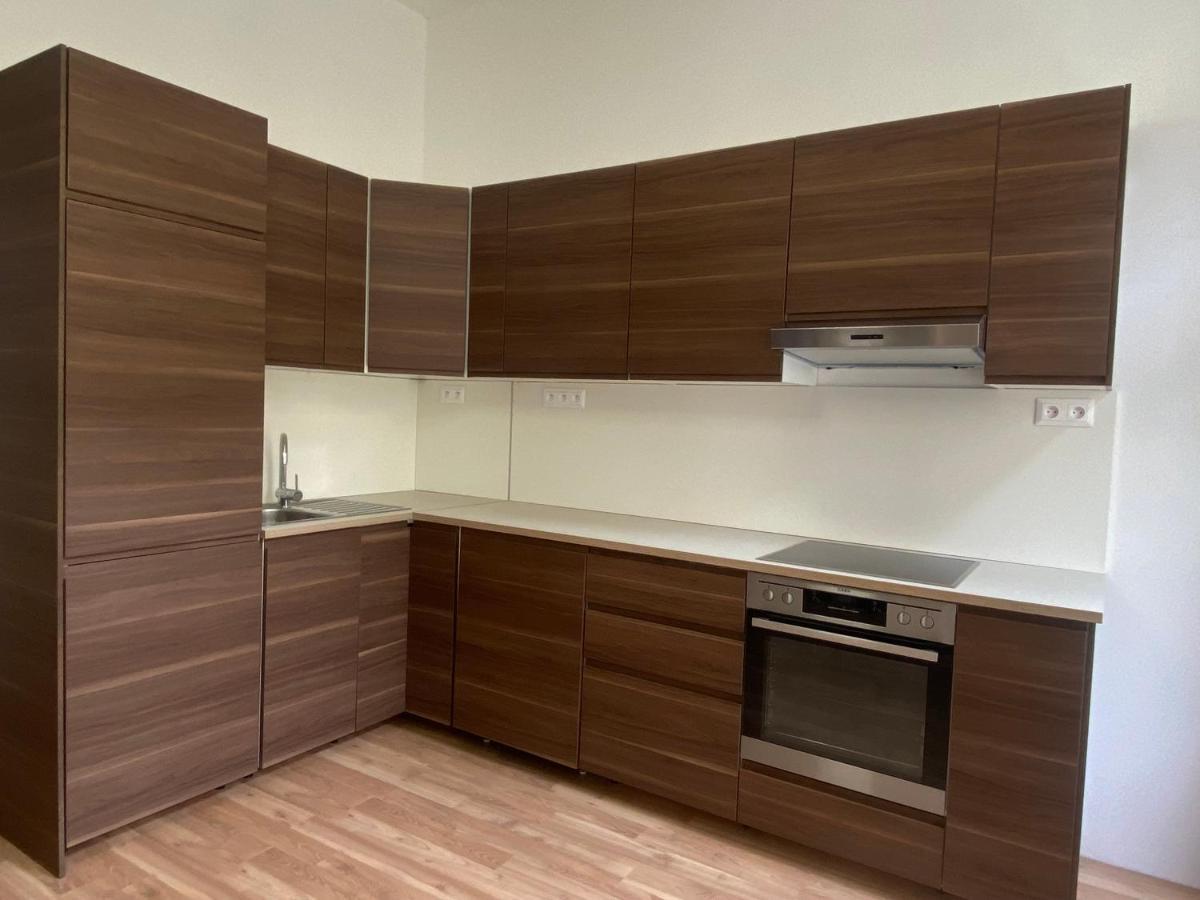 Designed Apartment Next To Vaclav Square With Terrace And Private Garage Prague Exterior photo